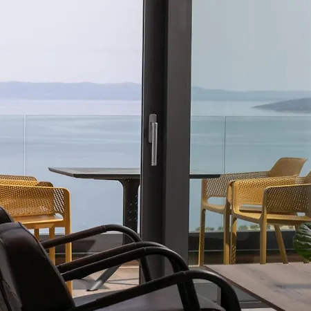 Apartment Dinora Makarska