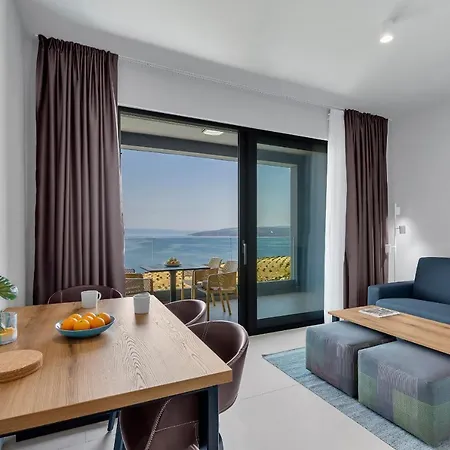 Dinora Apartment Makarska