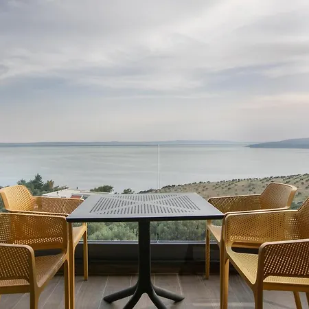 Dinora Makarska
